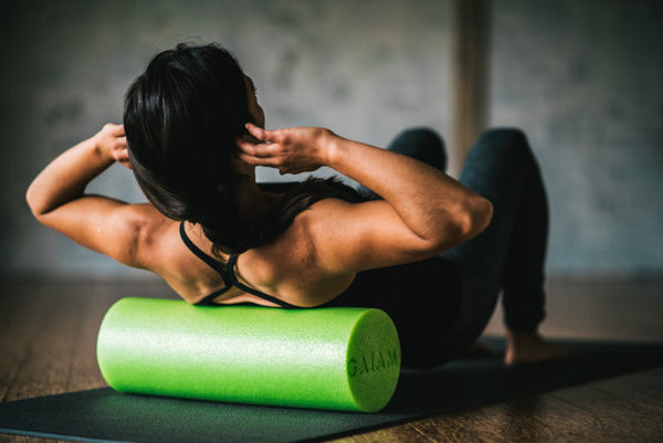 9 Foam Roller Dos and Don'ts - Gaiam