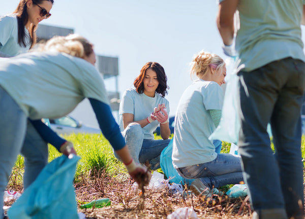 4 Ways to Give Back to Your Community - Gaiam